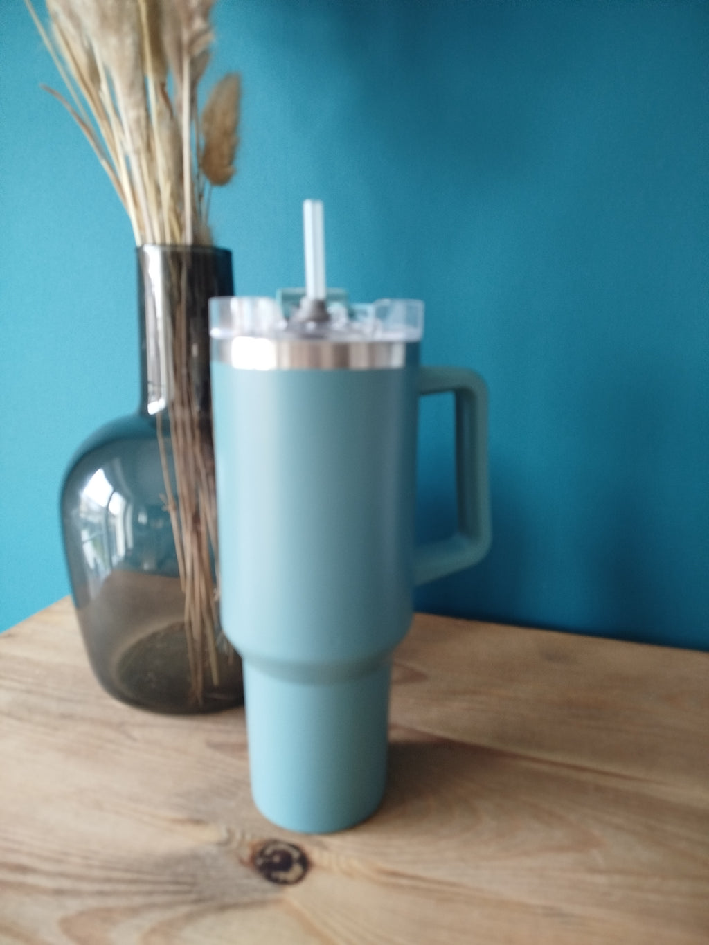 Gourde isotherme avec paille