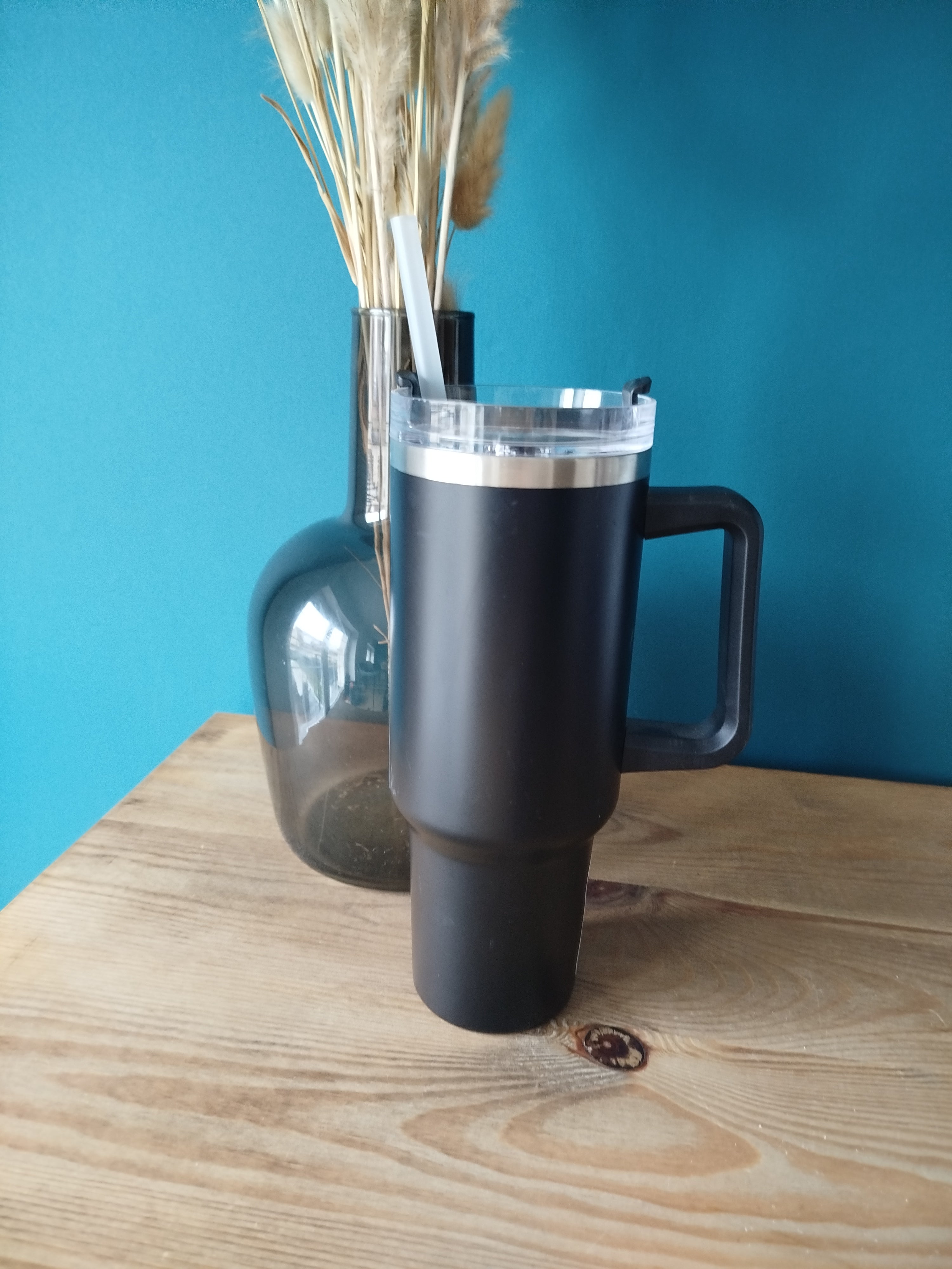 Gourde isotherme avec paille